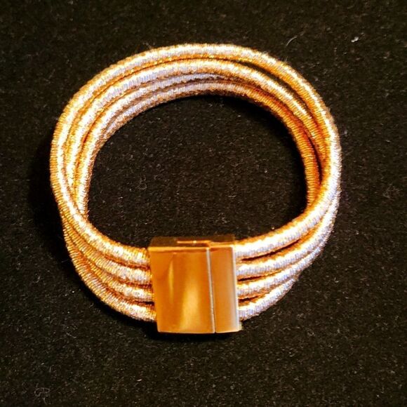 Gold Fashion Jewelry Bracelet cuff With Magnetic Closure NWOT - Picture 2 of 5